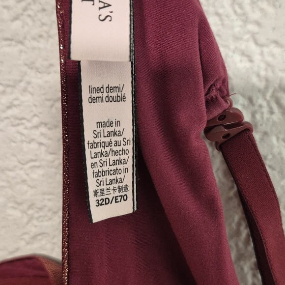 Victoria's Secret Fuchsia and Bronze Bra - Picture 5 of 6